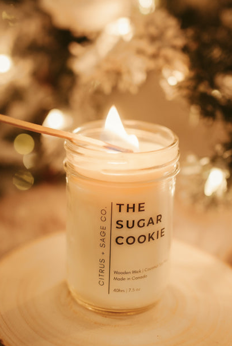 Vela con forma de galleta de azúcar de Citrus + Sage Co.