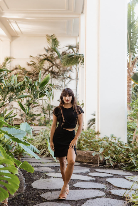 KOY RESORT LAGUNA RIB TWISTED CROP TOP - BLACK