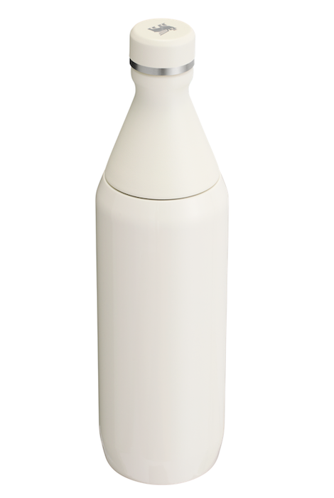 Stanley All Day Slim Bottle | 20 oz | 0.59 L - Cream Gloss