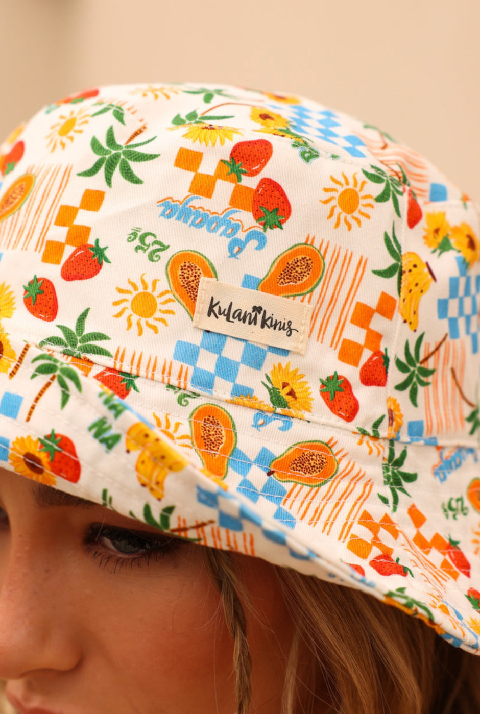 Beach-Ready Bucket Hat in Suncatcher Print - Brim Detail