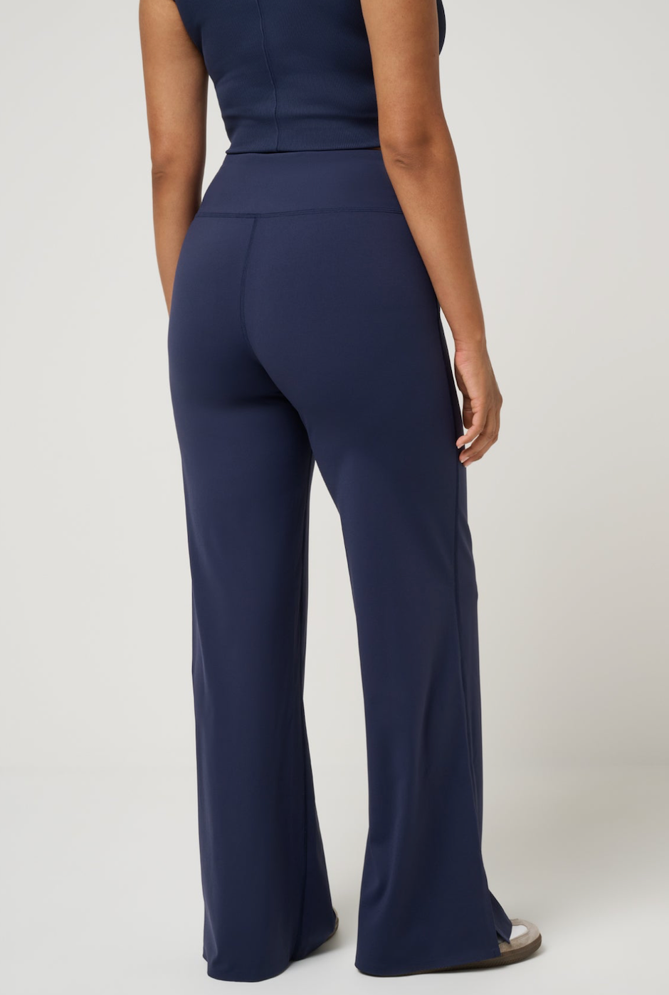 TravisMathew Moveknit Bonded Pant - Navy Blazer