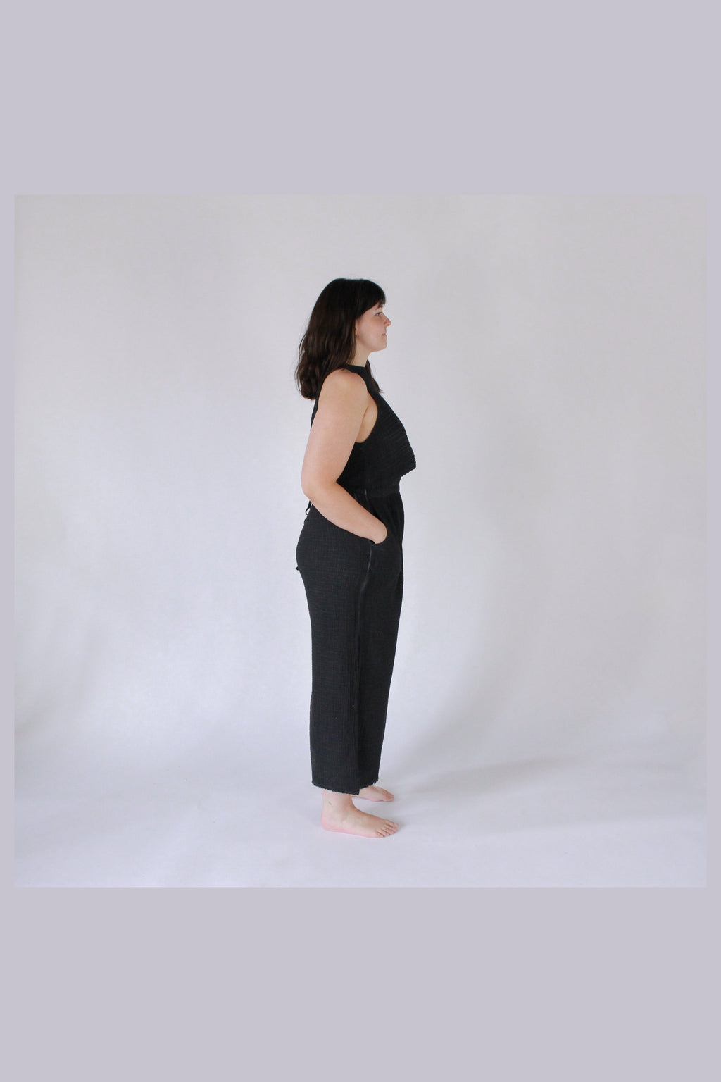 Pokoloko Crinkle Keyhole Tank Top in Black