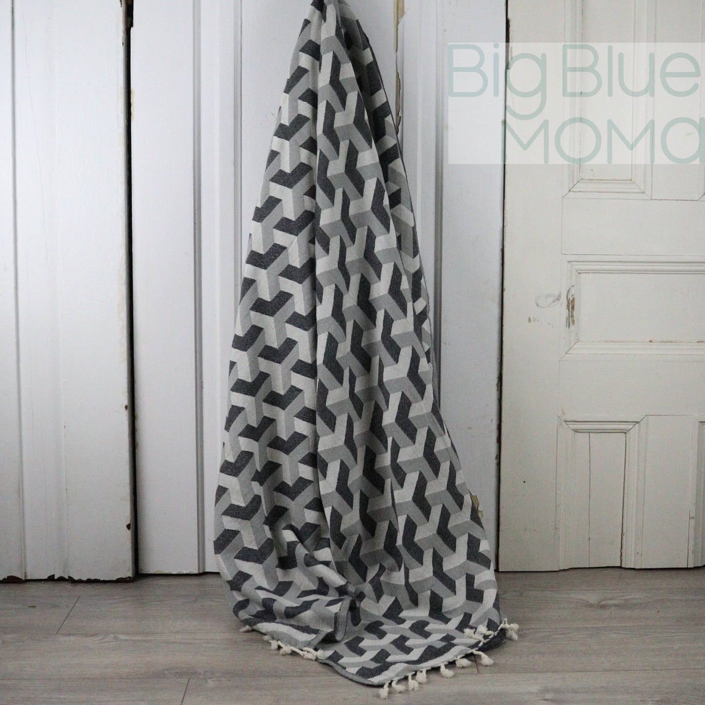 Big Blue Moma Kare Peshtemal: Grey / Standard