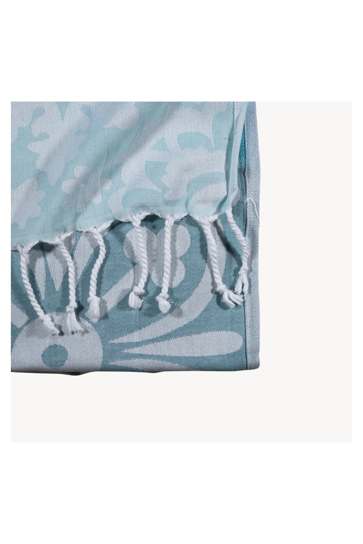 Pokoloko Quilted Turkish cotton towel with textured geometric weave