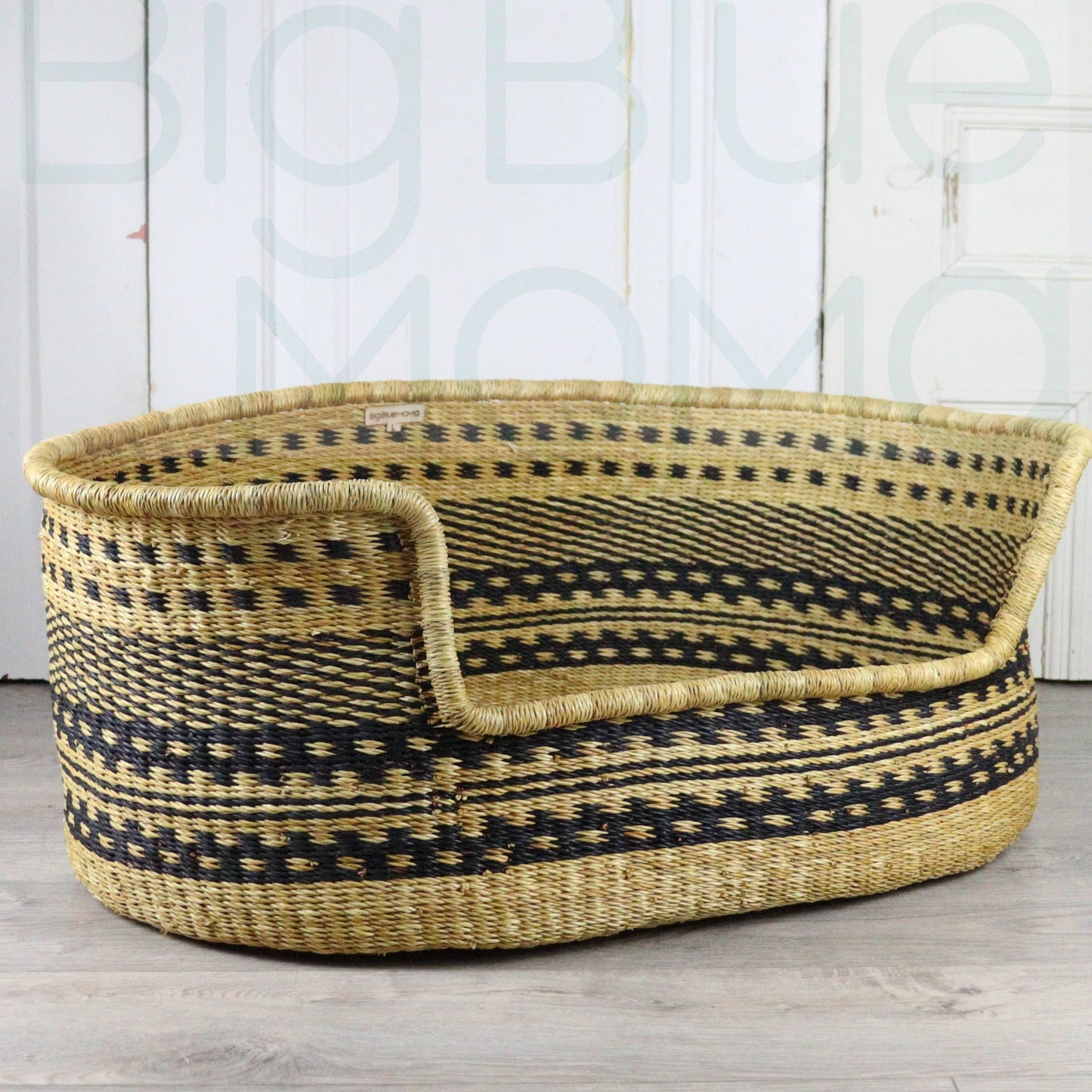 Big Blue Moma Pet Bed Medium - Multi Patterned