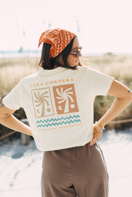Casa Costera Palmera women's organic cotton crop T-shirt