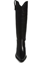 Malvados Jolene boots in Noir – front view