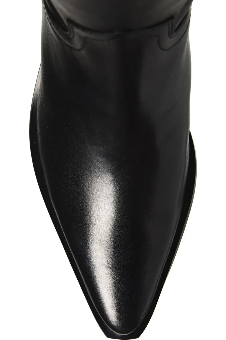 Malvados Jolene boots in Noir – toe detail