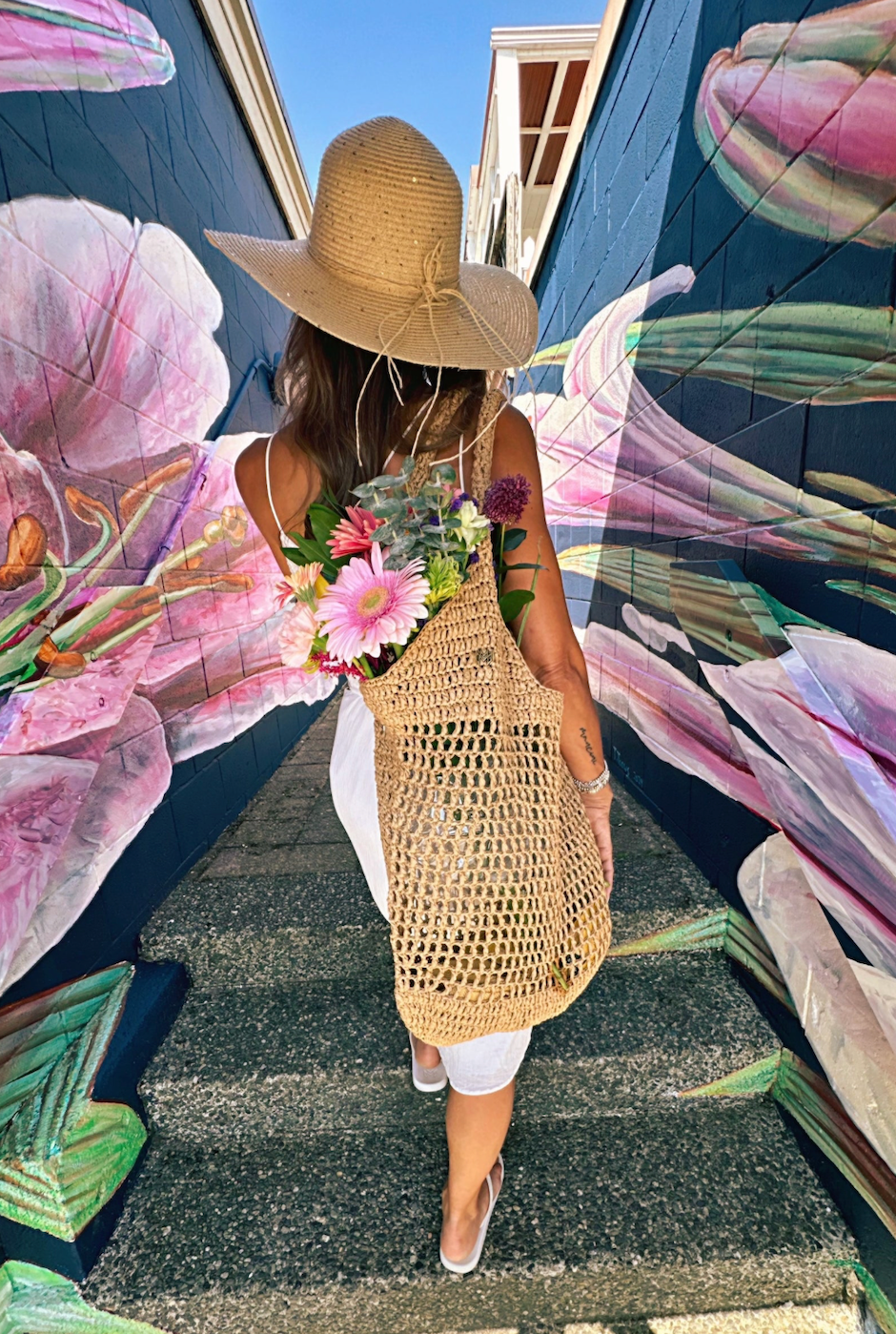 Malvados Taylor Tote - Perfect for Beach to Market Versatility