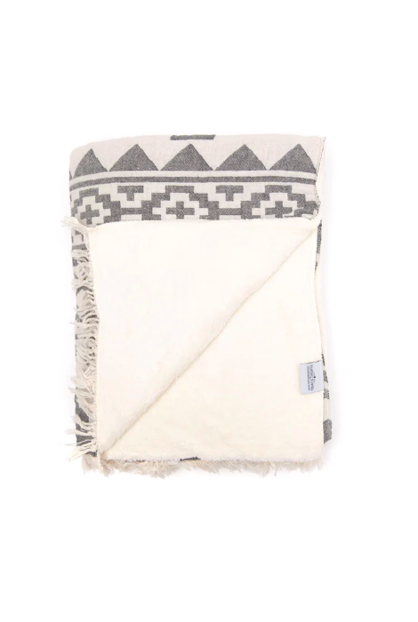 TOFINO TOWEL THE ARROW LUXURY THROW GRANITE