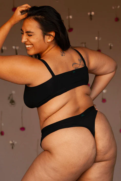 HUHA TANGA NEGRA