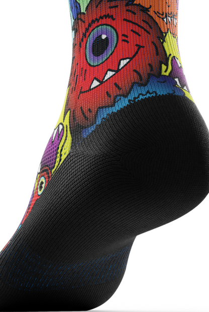 OUTWAY MONSTROSITY CREW SOCKS