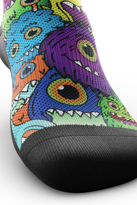 OUTWAY MONSTROSITY CREW SOCKS