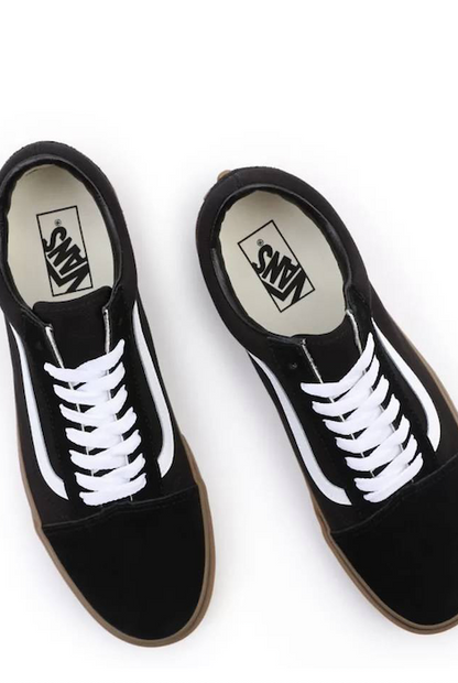 VANS OLD SKOOL(GUMSOLE)BLACK/MEDIUM GUM