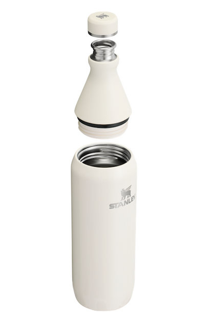 Stanley All Day Slim Bottle | 20 oz | 0.59 L - Cream Gloss
