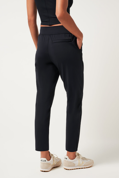 TravisMathew Moveknit Resilience Pant - Black