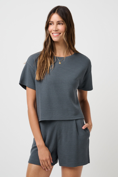 TravisMathew Charter Cruise Wide Rib Top - Ombre Blue