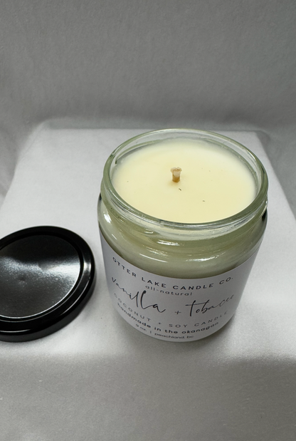 Otter Lake 9 Oz Candle Vanilla & Tobacco