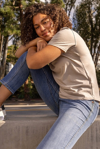 Duer Performance Denim Girlfriend Jean - Vintage Light Stone