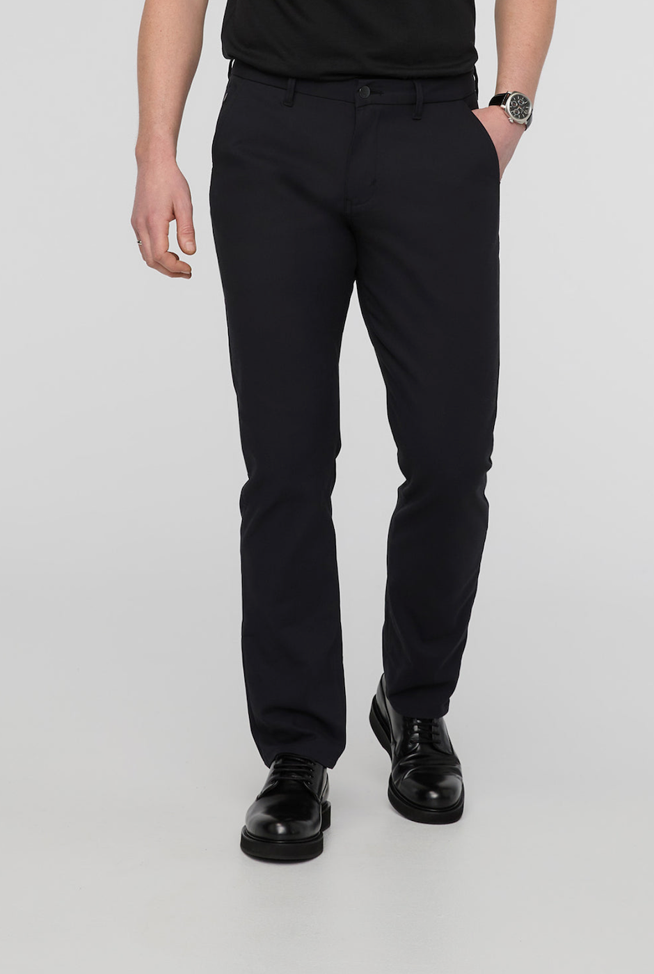 DUER NuStretch Relaxed Taper Trouser - Black