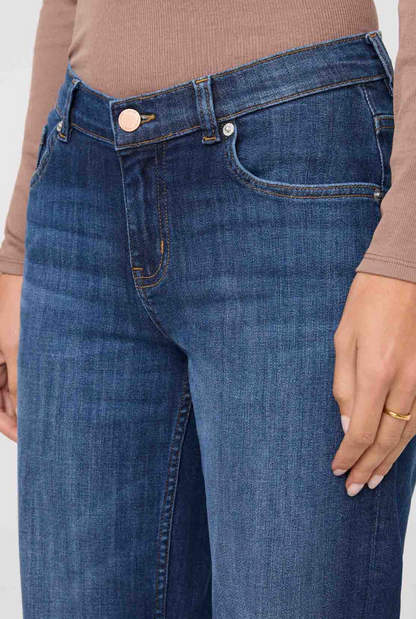 DUER Performance Denim Mid Rise Straight - Blue Cascade