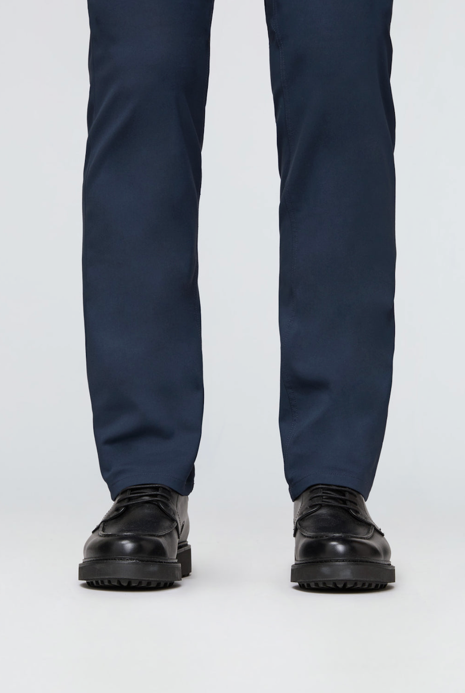 DUER NuStretch Relaxed Taper Trouser - Navy