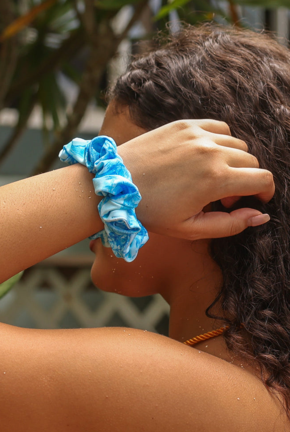 Kulani Kinis Scrunchie - Ocean Paradise