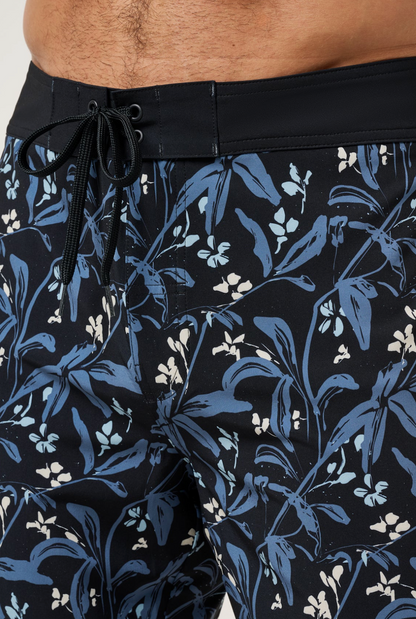 TravisMathew Relationship Status Boardshort - Black