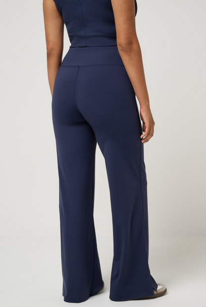 TravisMathew Moveknit Bonded Pant - Navy Blazer