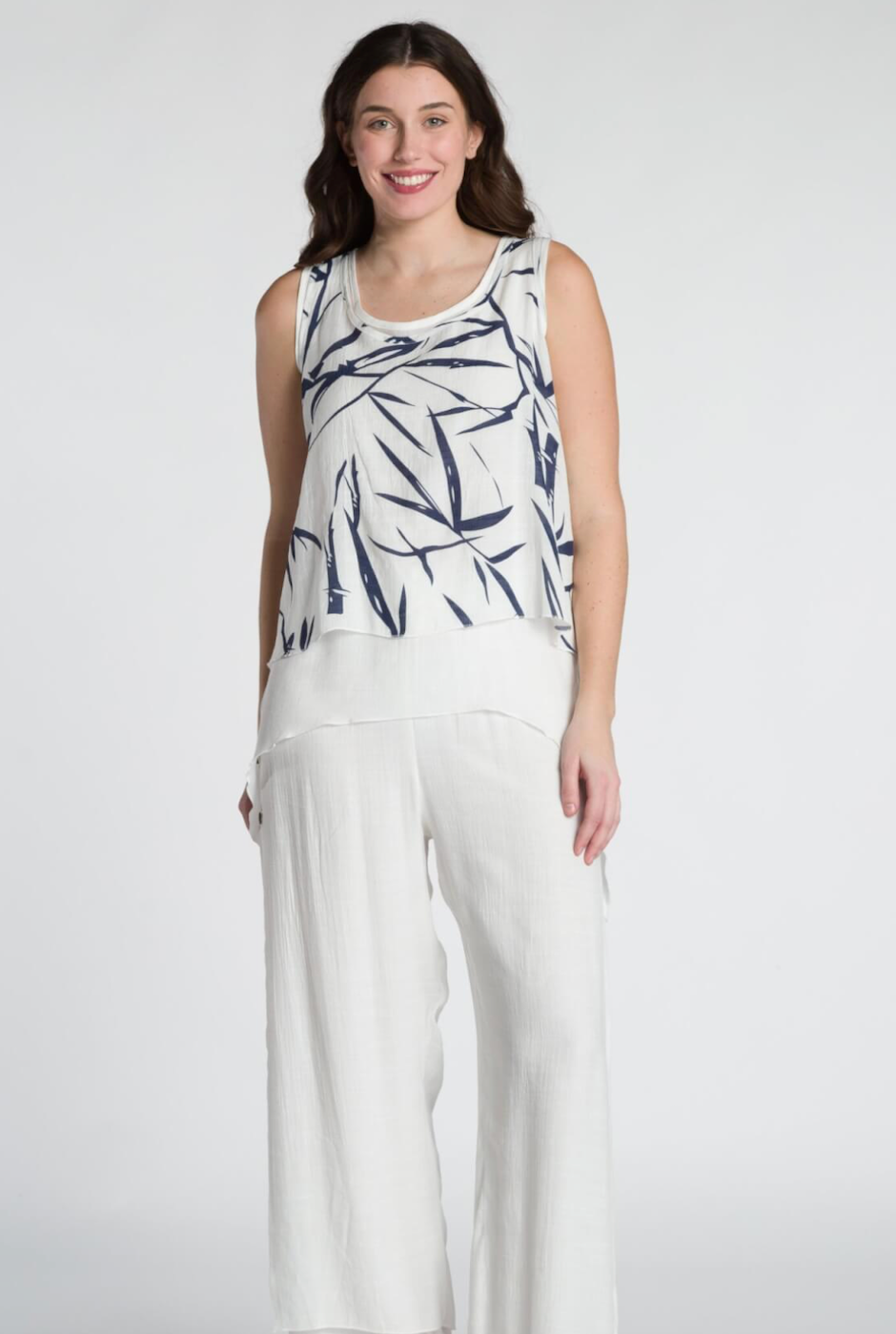 DKR & Co Printed Sleeveless Round Neck Layered Tunic Top