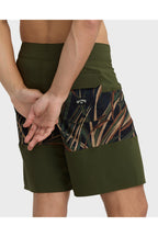 Billabong Tribong Pro 19" Boardshorts in Dark Military, fabric and design detail