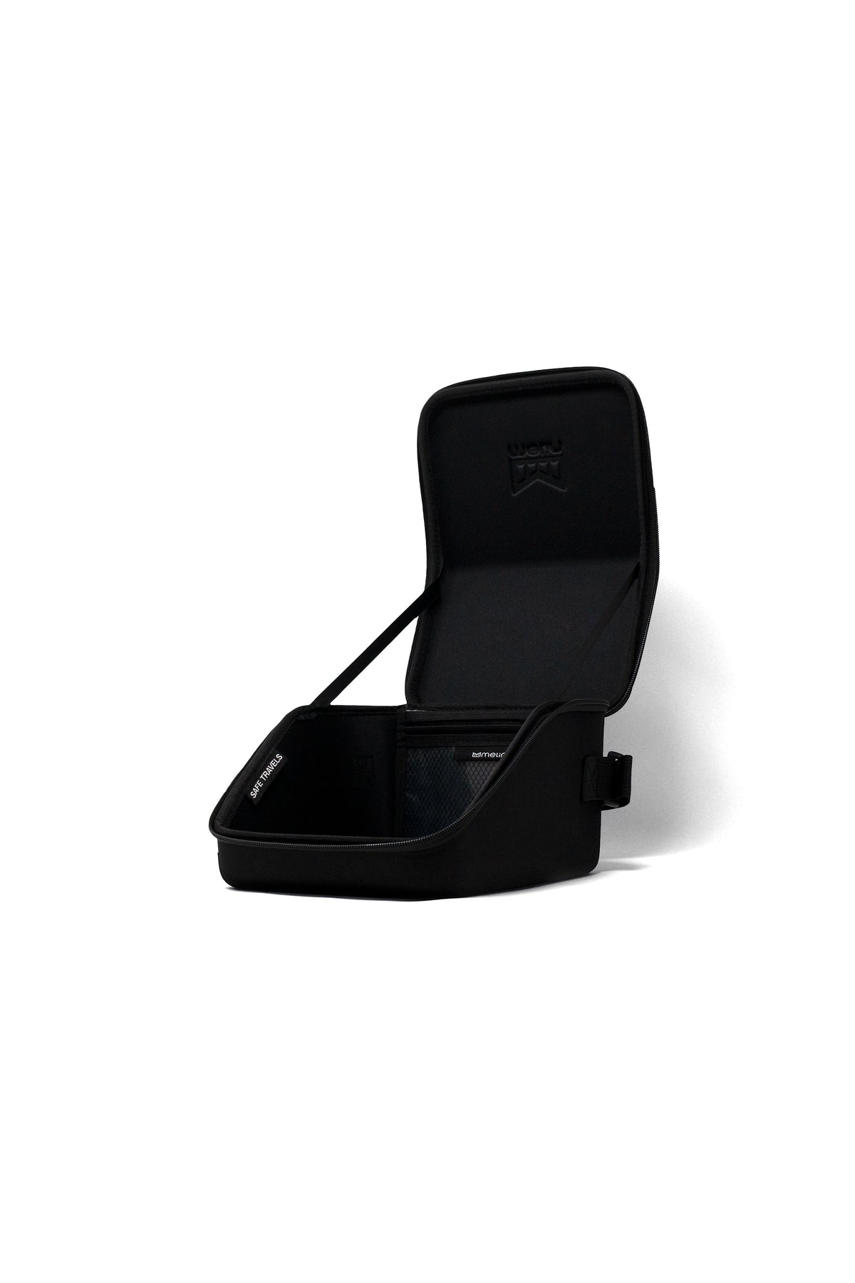 melin 3 Hat Travel Case in Black with dual zipper closure