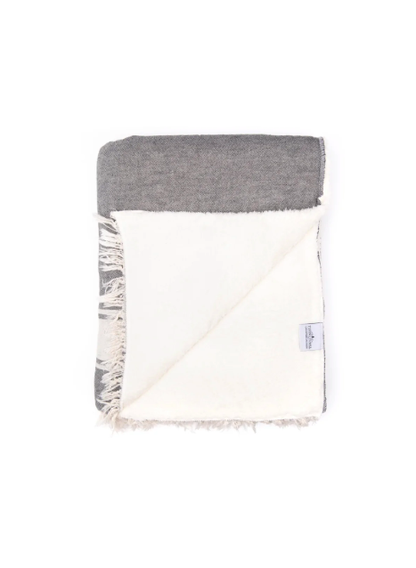 TOFINO TOWEL THE JOURNEY THROW GRANITE