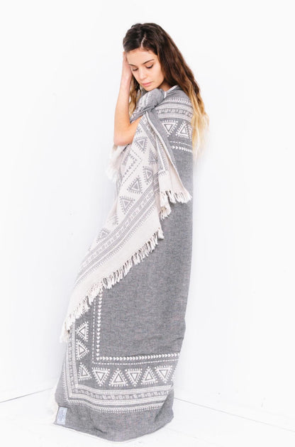 TOFINO TOWEL THE FRONTIER THROW BLANKET GREY